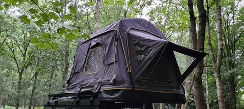 ROOF TENT