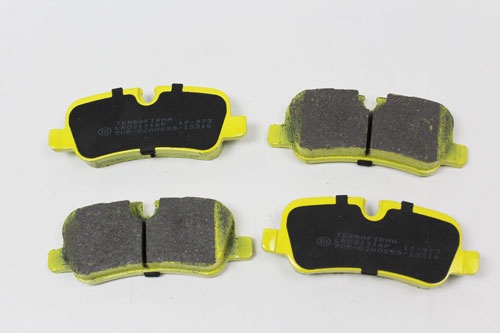 PERFORMANCE BRAKE PAD SET D4