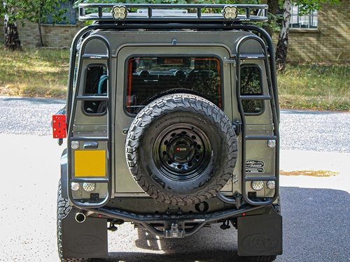 Escada Traseira Defender