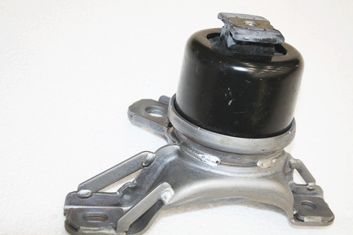 ENGINE MOUNTING