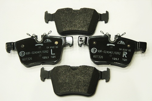 BRAKE PADS SET