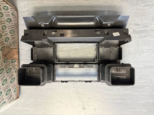 Consola Radio Range Rover Classic Soft Dash - ORIGINAL LR