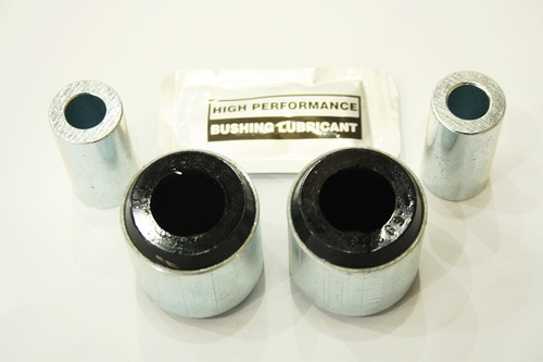 TERRAFIRMA D2 SHOCK LOWER / UPPER REAR BUSH PAIR EQV TO ROA100050