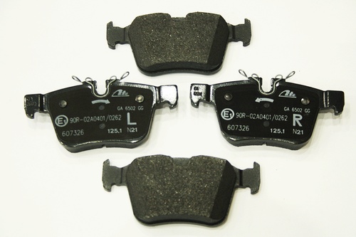 BRAKE PADS SET